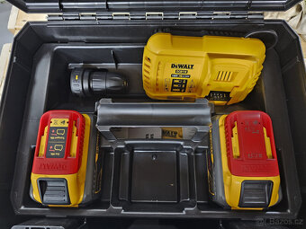 DeWALT DCH416NT + batt. + nabíječka + kufr - 4