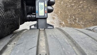 Letní pneu 245/40/20 Michelin - 4