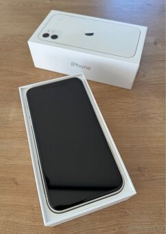 Apple iPhone 11 - 4