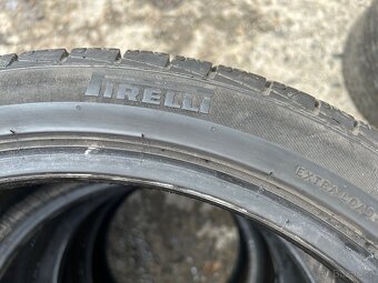 Celoroční pneu - 225/40/r18 - 4