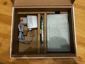 Nintendo DSi XL - nehrané, s kompletním balením + R4 karta - 4