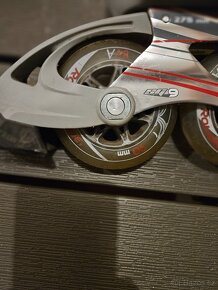 Prodám inline brusle ROLLERBLADE ACTIVA 90XR vel.26 - 4