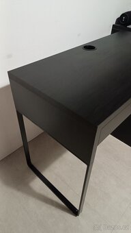 Pracovní stůl Ikea - 4