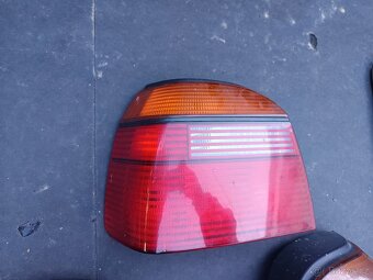 Zadní světla na Volkswagen golf 3 - 4