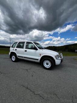 Kia Sportage SUV - 4