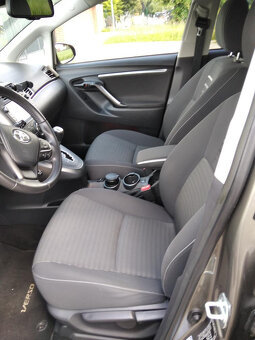 Toyota Verso - 4