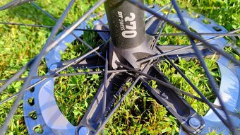 MTB Kola DT Swiss 29 m1900 spline - 4