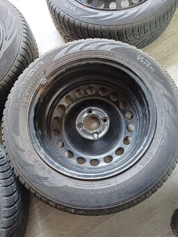 Prodám plechové disky včetně starších PNEU - 4