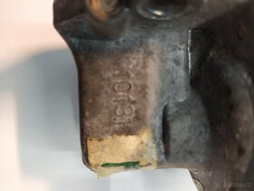 Benzínové čerpadlo Fiat 125 P; AC pumpa - 4