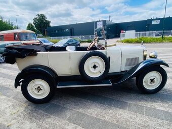 La Licorne V14W4 Cabriolet (1926) - 4