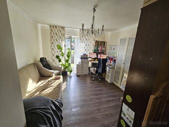 Dvougenerační dům na pozemku 1750 m2, Ládví - Kamenice - 4