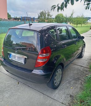 Mercedes A - 4