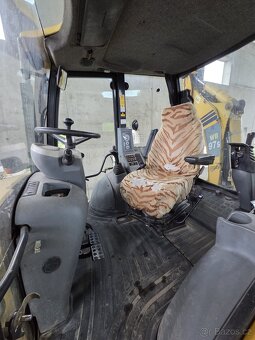 traktorbagr Komatsu - 4