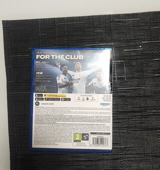 FIFA 25 - 4