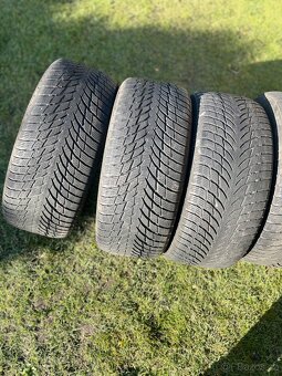 Zimní pneu NOKIAN 235/45 R18 , 98V - 4 Ks - 4