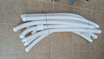 Bazénový vysavač - 4