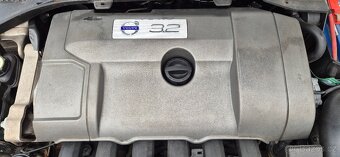 VOLVO XC70 3.2 - 4