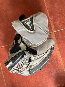 Brankařská výstroj - 4