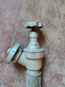 Díly vodovodní - 4