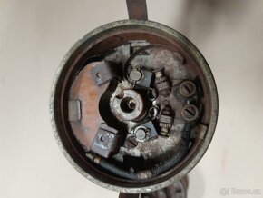 Rozdělovač Bosch 8 válec - 4