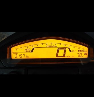 HondaCrossrunnerVFR800 - 4