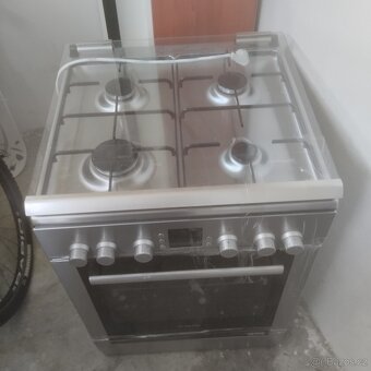Prodám sporák Bosch - 4