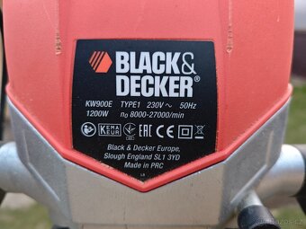Horní fréza Black & Decker - 4