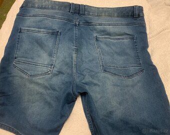kraťasy jeans ,..vel. 58 - 4