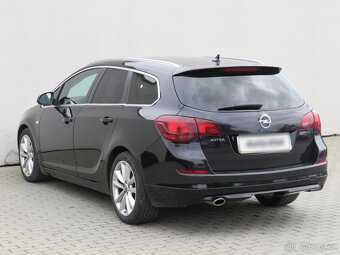 Opel Astra 2.0CDTi , 118 kW nafta, 2011 - 4