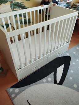 Dětská postýlka IKEA bílá včetně matrace s potahem - 4