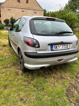 Peugeot 206 - 4