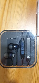 Prodám bezdrátová sluchátka Sennheiser - 4