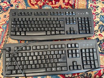 Klávesnice Logitech a Chicony - 4