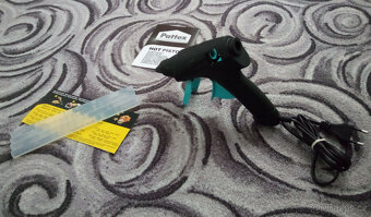 Tavná pistole PATTEX (70W) + 4 originální tyčinky jako nová - 4