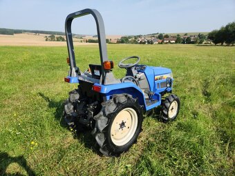JAPONSKÝ MALOTRAKTOR ISEKI TM16F 4X4 - 4