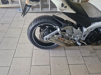 Suzuki gsr 600 - 4