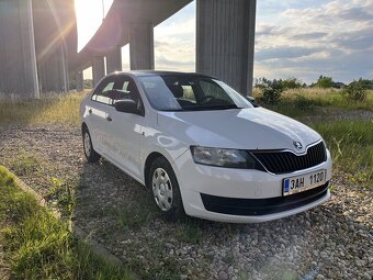 Pronájem Škoda Rapid Sedan / 3 000,- Kč / týden / PRONAJATO - 4