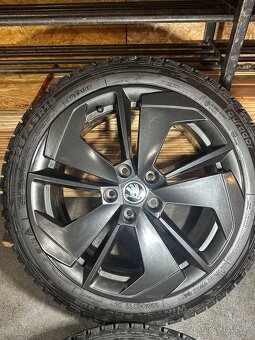 ALU Kola ŠKODA 5x112 R18 COMET Zánovní Zimní Pneu 225/45/18 - 4