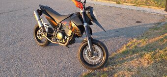 KTM 690 SM akrapovič - 4