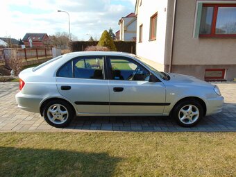 HYUNDAI ACCENT 1.3,PŮVOD ČR,1.MAJ.,KLIMA,SERVISKA - 4
