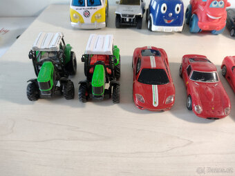 Různá autíčka - 4