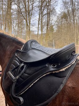 Bezkostrové sedlo FREEDOM 16 - 4