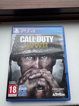 Prodám PS4 1TB - 4