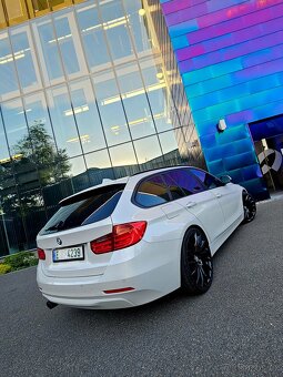 Bmw 330d touring 210 kw Najeto 160 tis km servis BMW - 4