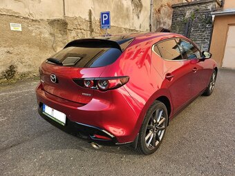 MAZDA 3 2,0 132kw, 12/2019, 38t.km, HUD, navi, keyless, 18" - 4