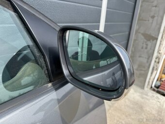 Dveře VW Golf V Hatchback pravé přední, kód barvy LA7T - 4