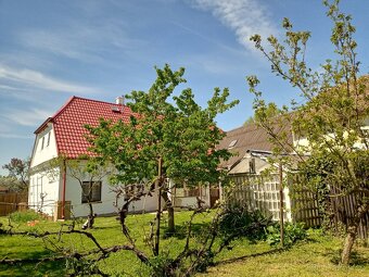Prodej domu 4+1 v obci Stranná u Nechranic - 4