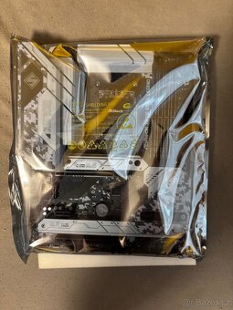 AMD Ryzen 9 9950X + ASRock X670E Steel Legend - 4