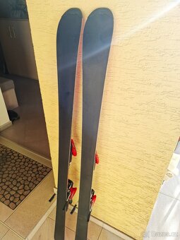 Juniorské sjezdové lyže Atomic Redster J2 140 cm - 4