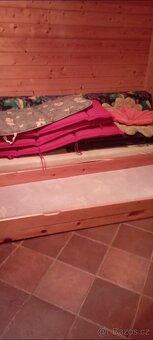 Rozkládací dřevěné postele - 4